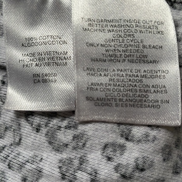 2X grey and black big cat print top - Picture 6 of 6